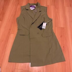 NWT Chic Blazer Vest